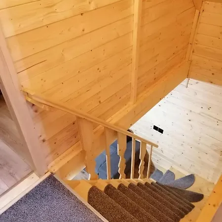 W Oddali Z Balia 別荘 ミエンジレシエ