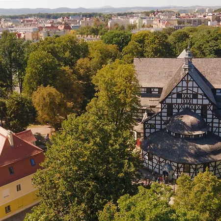 W Oddali Z Balia 別荘 ミエンジレシエ