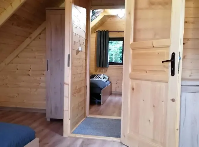 W Oddali Z Balia 펜션 미에드지레시