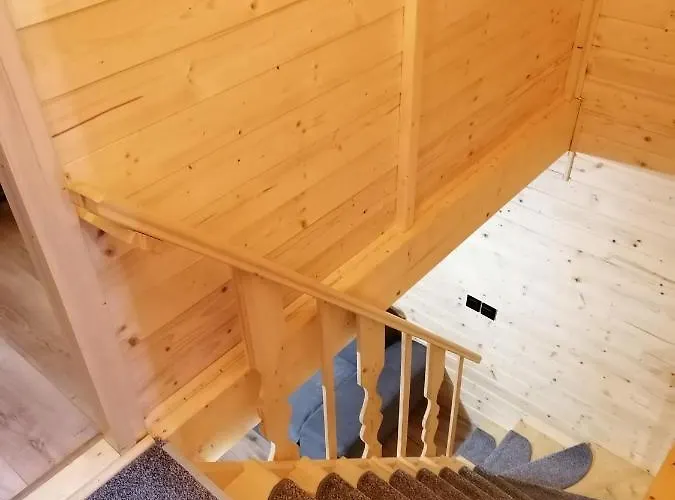 W Oddali Z Balia 펜션 미에드지레시