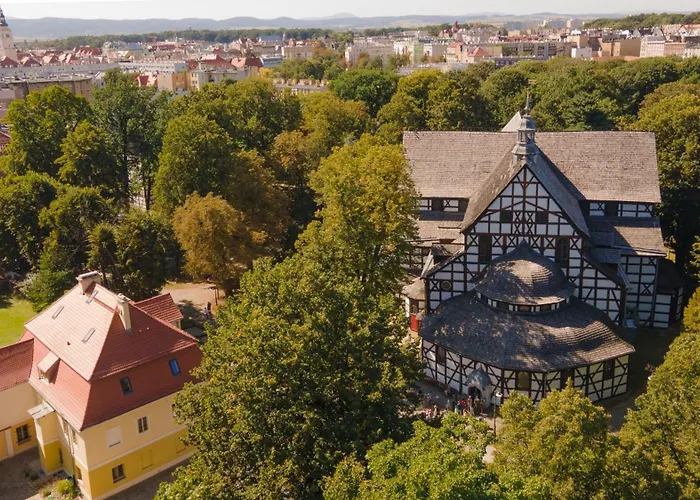 W Oddali Z Balia 펜션 미에드지레시